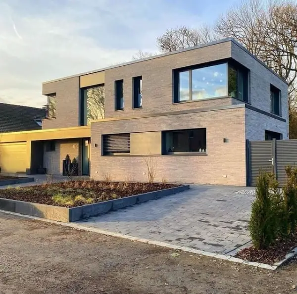 Breathtaking Bauhaus: A Dreamy Modern Design bauhaus modern home