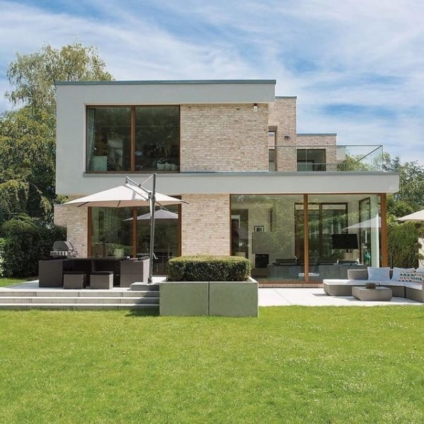 Bauhaus-inspired Modern House
