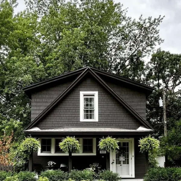 Captivating And Sleek Black Modern House Design black modern home