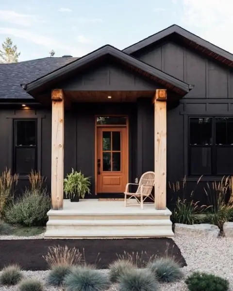 Captivating And Modern Black House Design Featured On Instagram's 'Beautiful Homes' Series black modern home