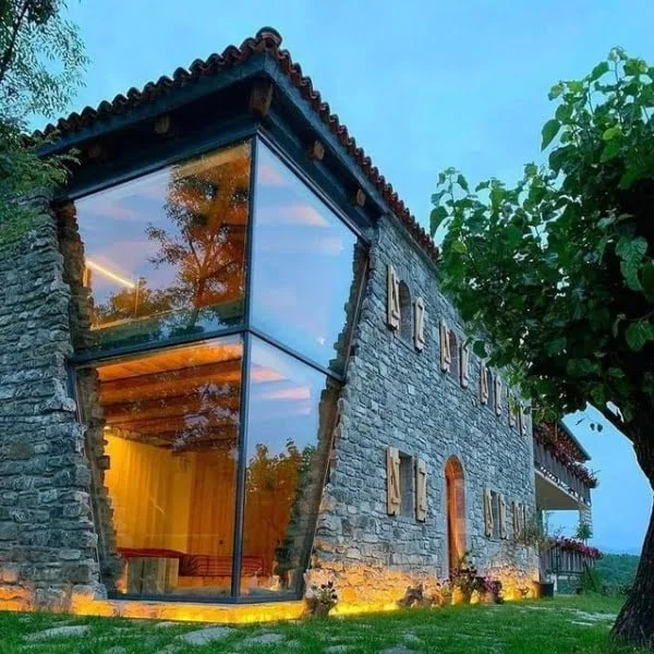 Impeccable Design: A Luxurious Modern Exterior boutique modern home