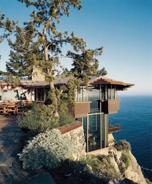 Organic Mid-Century Modern House With Panoramic View In Big Sur modern home view