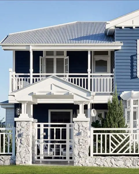 Captivating Coastal Modern Home With Sophisticated Australian Interior Design coastal modern home
