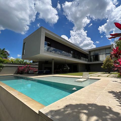 Luxuriously Furnished Modern Home With Photovoltaic Properties In Vale Lombarda Valinhos-SP luxury modern home