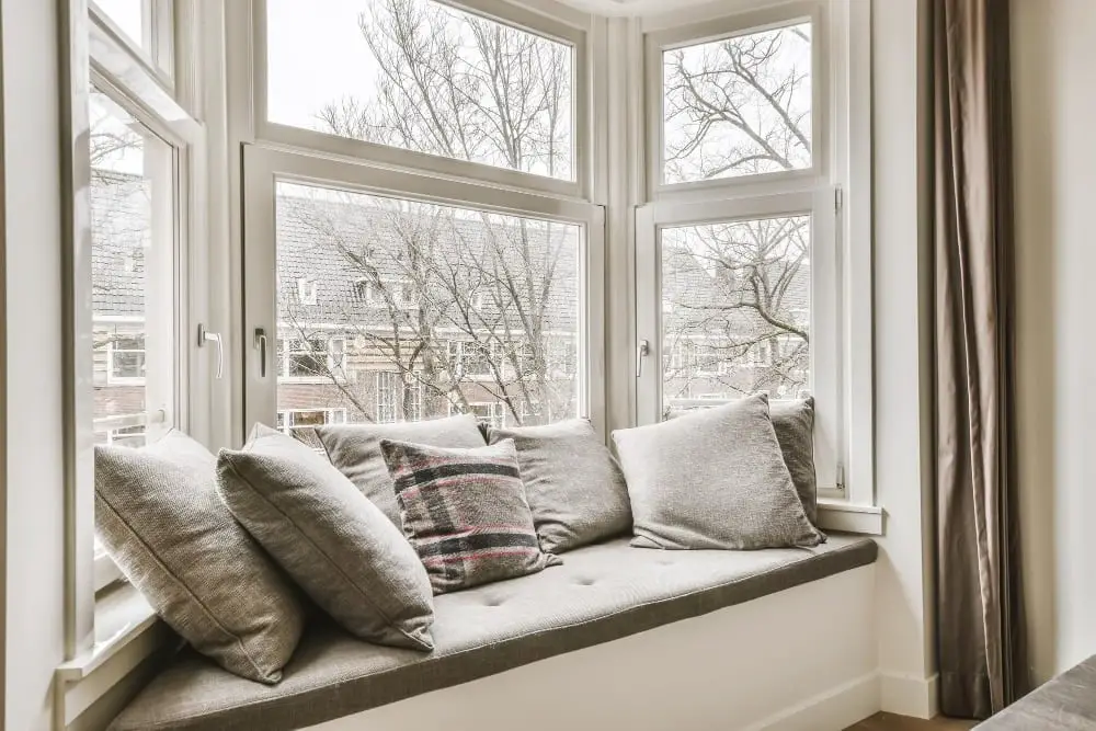 Bay Windows With Seating